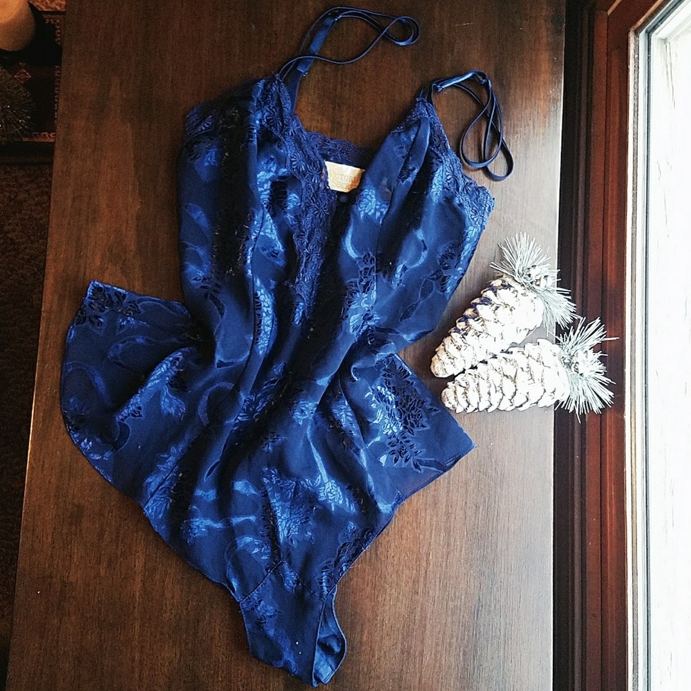 Vintage · VS Blue Floral Teddy